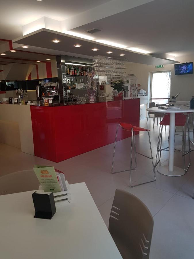 Hotel Cumili Capo di Ponte 外观 照片