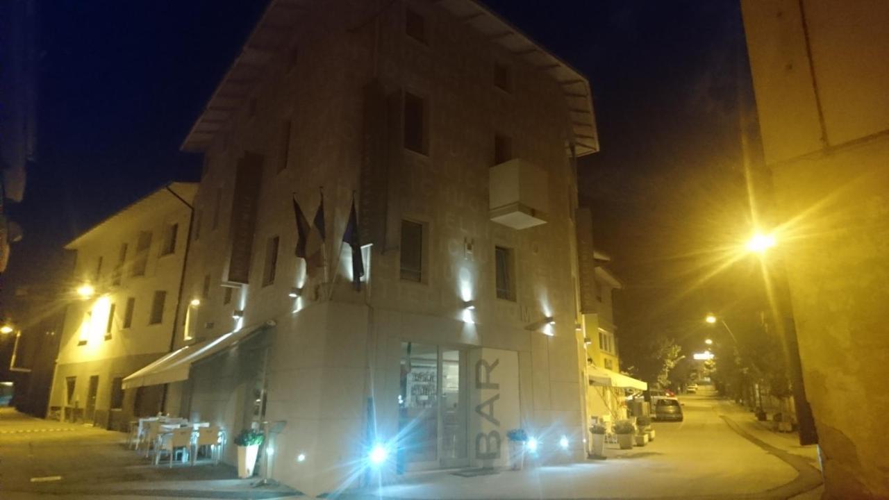 Hotel Cumili Capo di Ponte 外观 照片