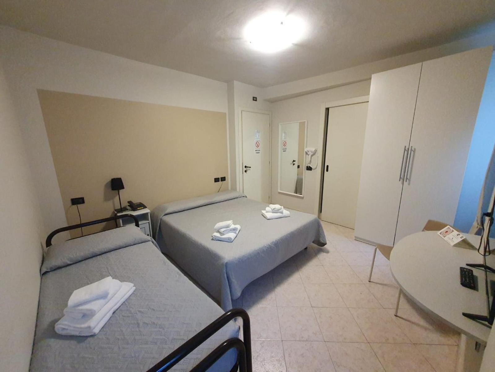 Hotel Cumili Capo di Ponte 外观 照片