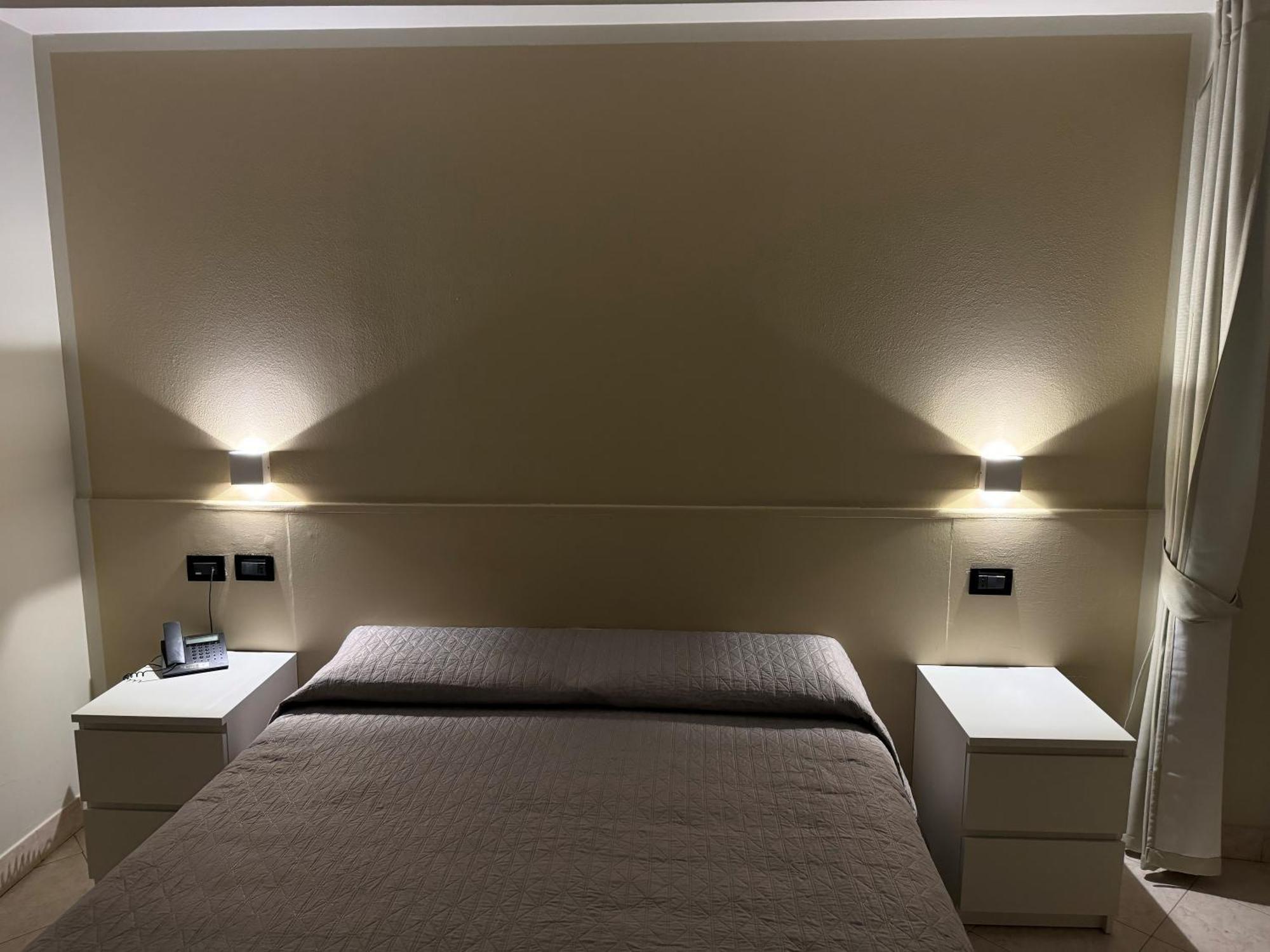Hotel Cumili Capo di Ponte 外观 照片